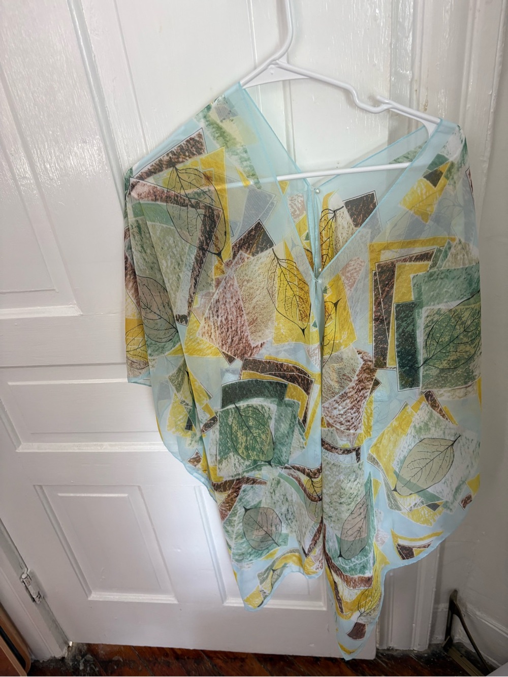 Light Blue Geometric Print Women’s Tunic Top